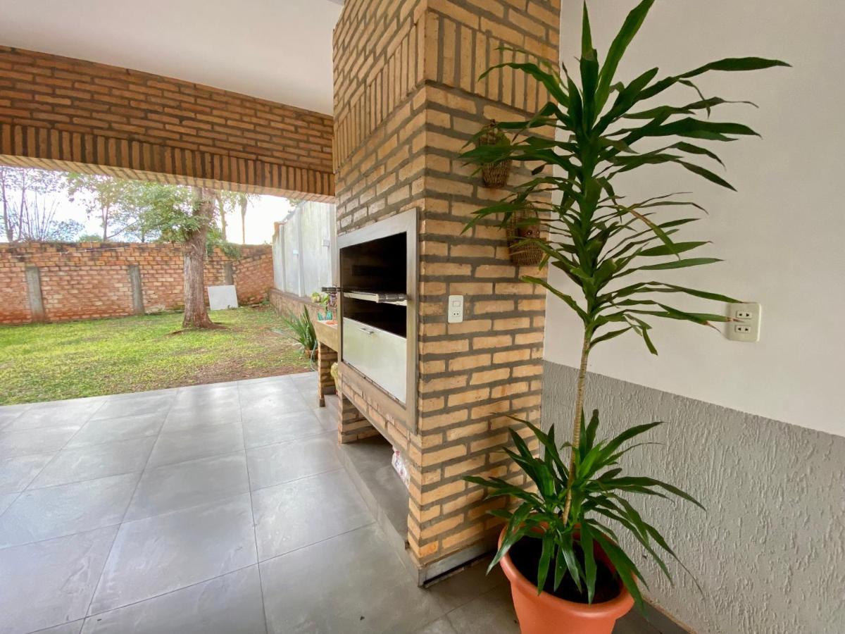 Moderna Y Unica Casa Independiente Con Jardin Y Estacionamiento シウダー・デル・エステ エクステリア 写真